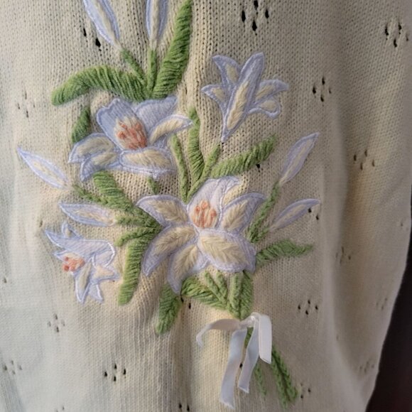 Mandala Bay Yellow Floral Embroidered Button-Up Knit Vest L/G Daffodils Womens - Picture 8 of 10